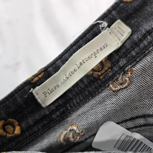 Pilcro Jeans Womens 26 Black Gold Floral Skinny Mid Rise Slim Straight - Picture 3 of 12